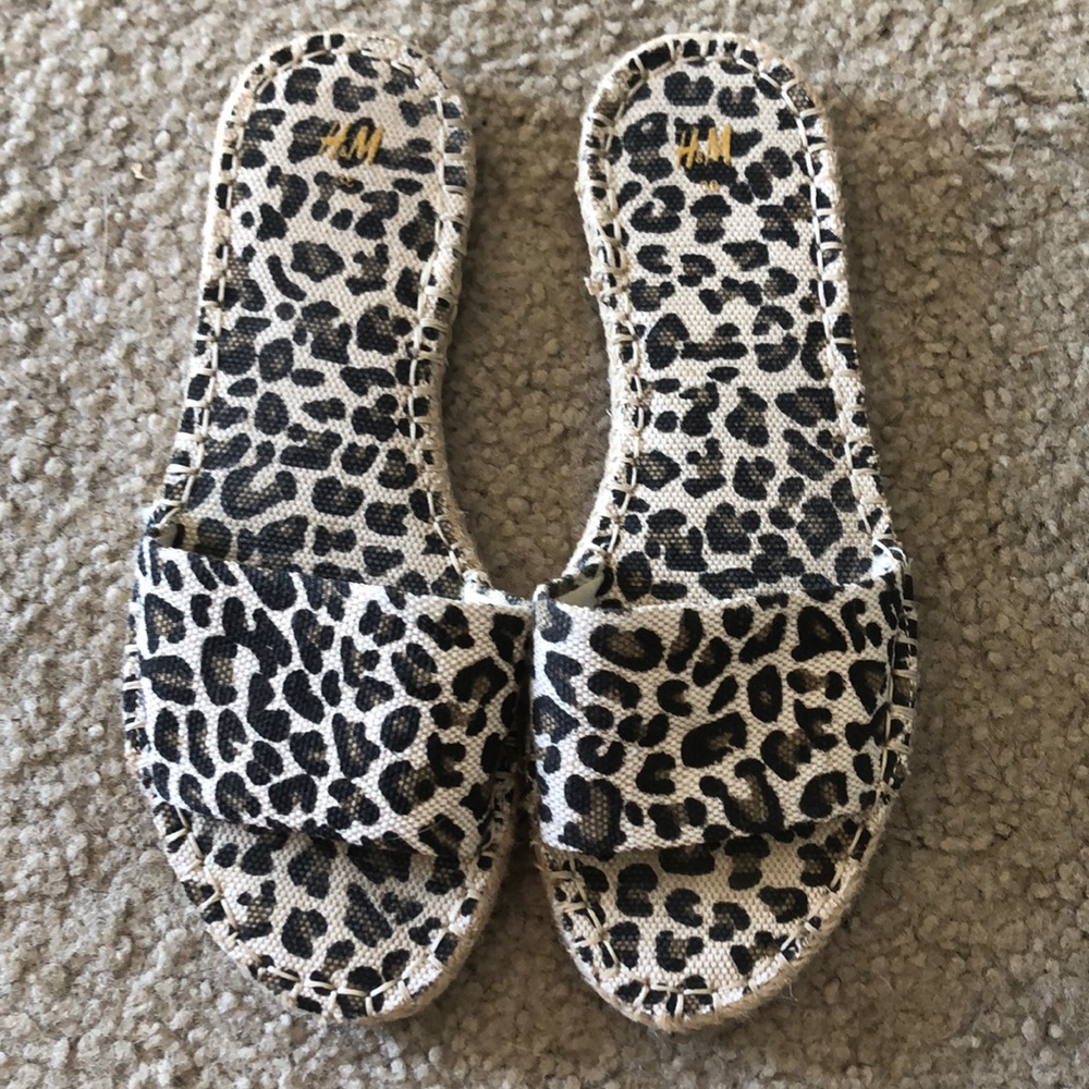 Leopard Sandals - Picture 4 of 4